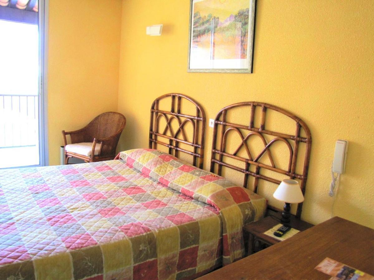 Alhambra Hotel 2*